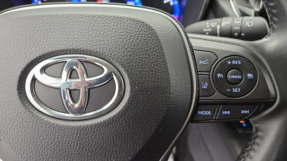 TOYOTA Corolla -
