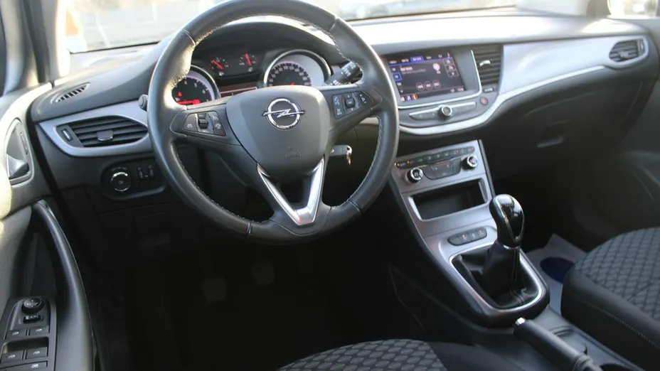 OPEL Astra -