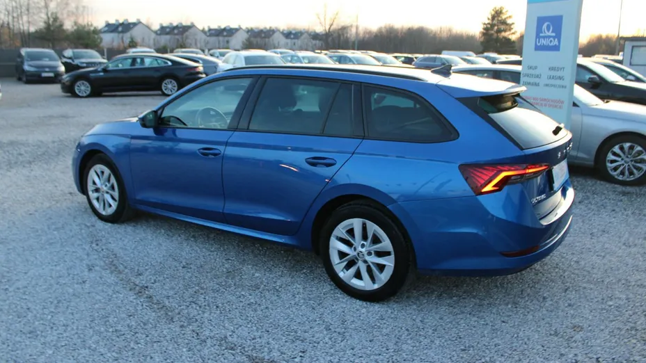 SKODA Octavia -