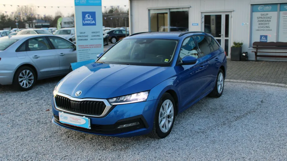 SKODA Octavia -