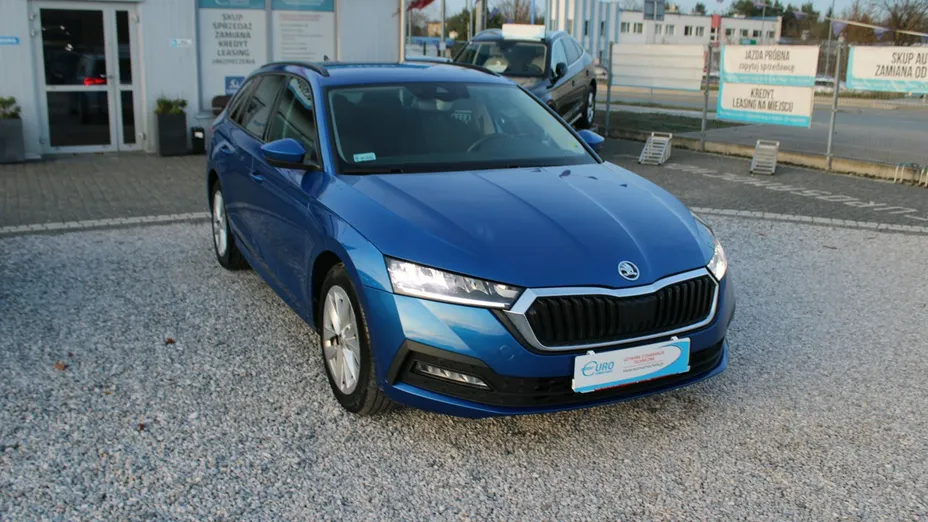 SKODA Octavia -
