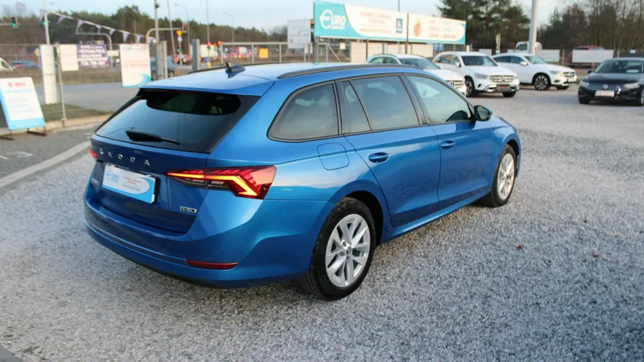 SKODA Octavia -