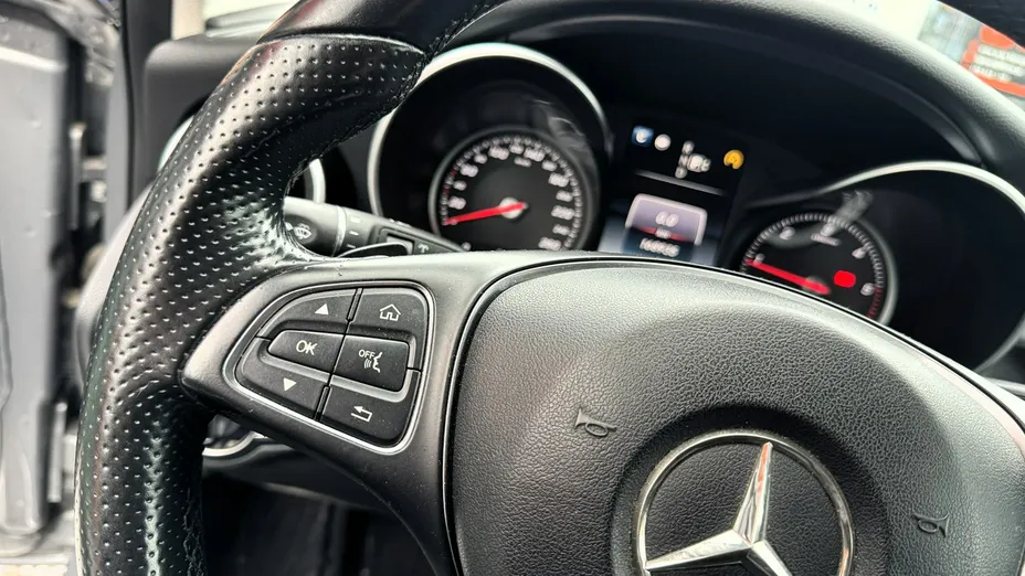 MERCEDES-BENZ C Klasa -