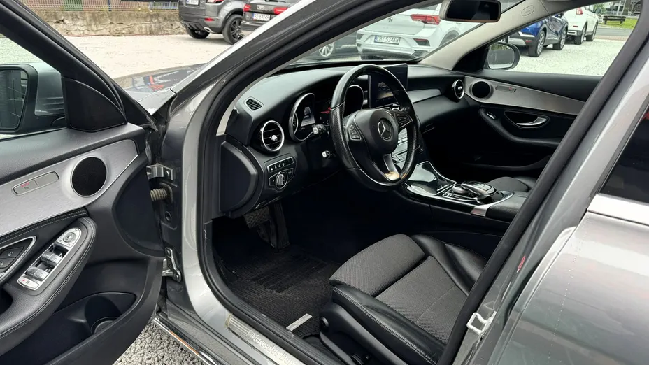 MERCEDES-BENZ C Klasa -