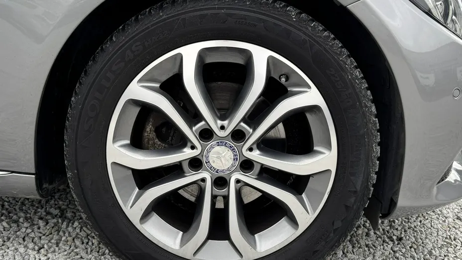 MERCEDES-BENZ C Klasa -