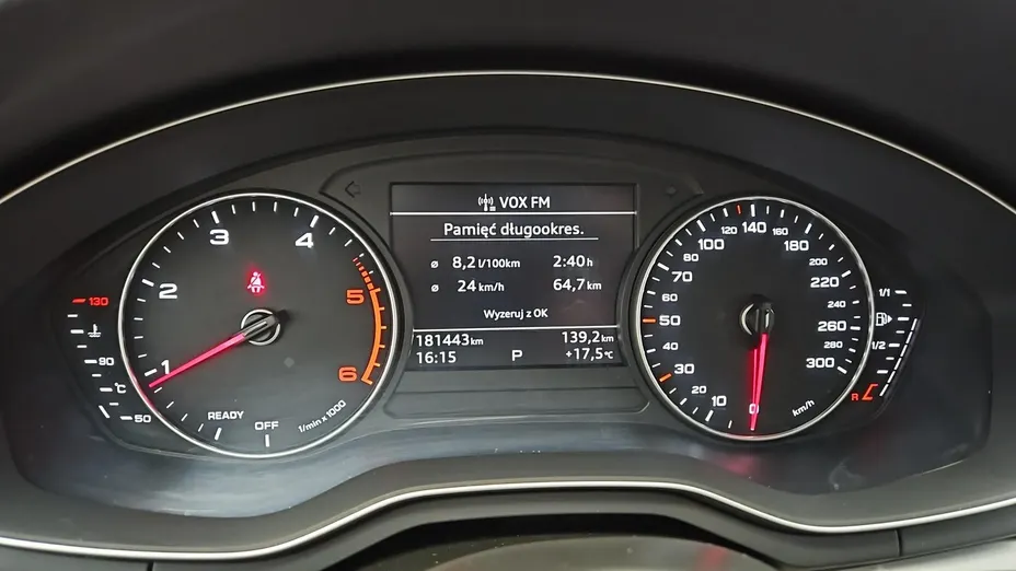 AUDI A4 -