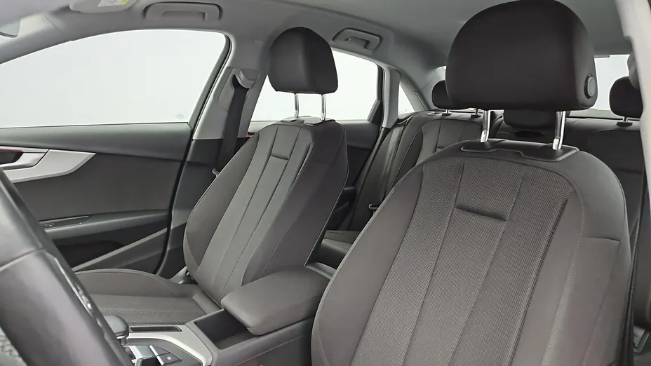 AUDI A4 -