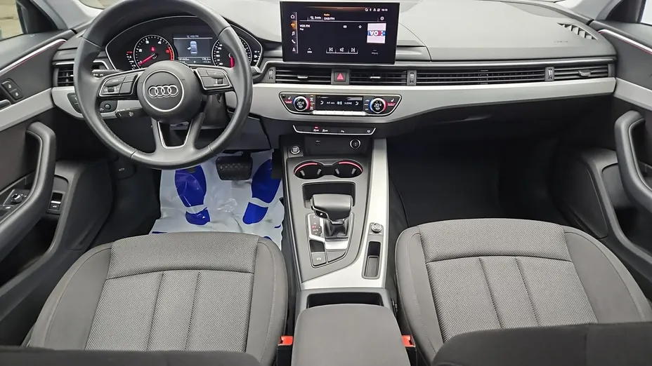 AUDI A4 -