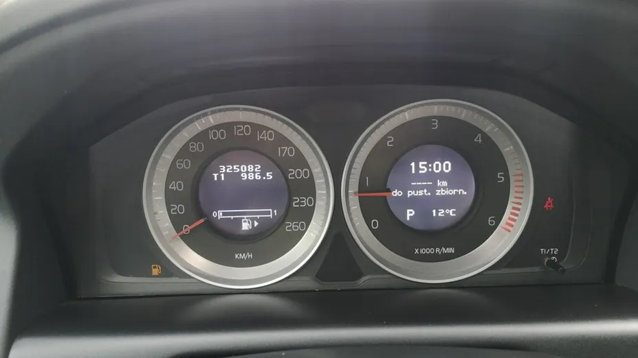 VOLVO XC60 -