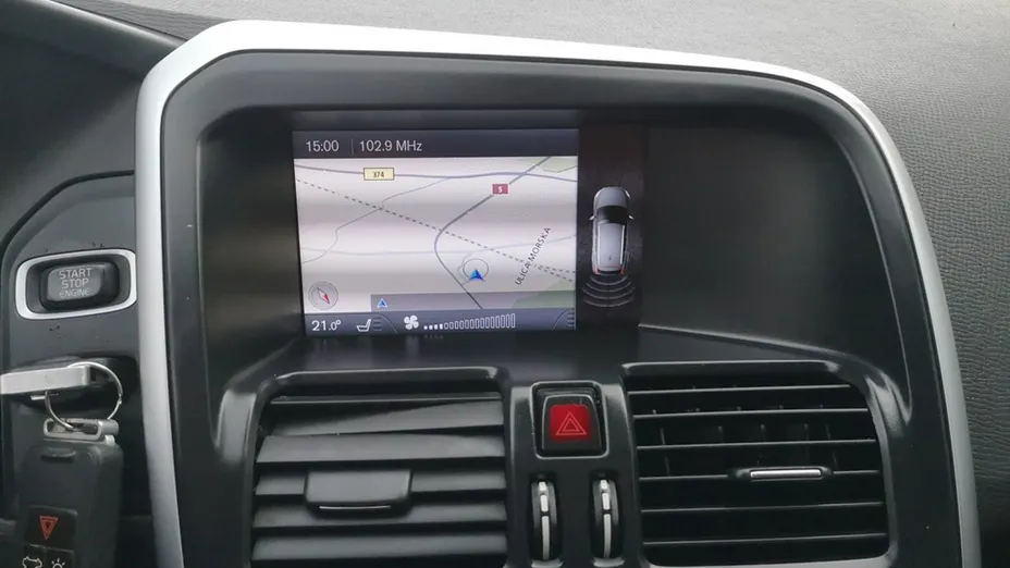 VOLVO XC60 -