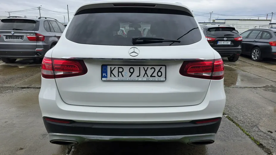 MERCEDES-BENZ GLC -