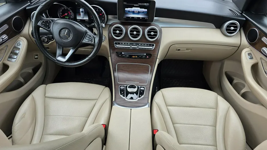 MERCEDES-BENZ GLC -