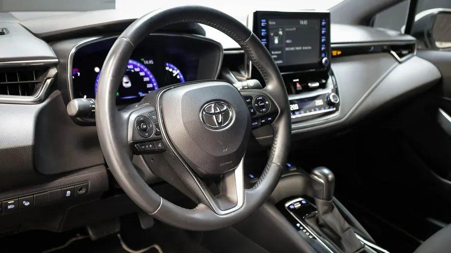 TOYOTA Corolla -