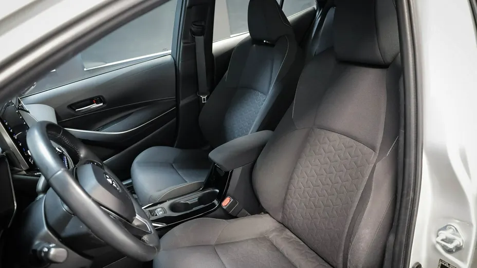TOYOTA Corolla -