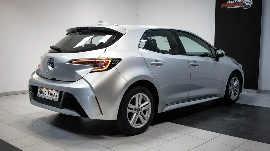 TOYOTA Corolla -