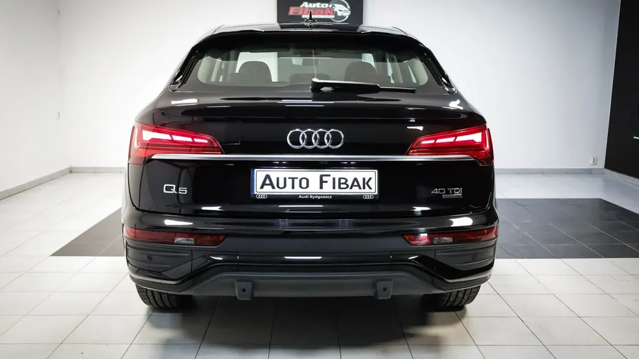 AUDI Q5 -