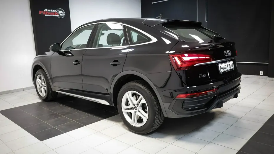AUDI Q5 -