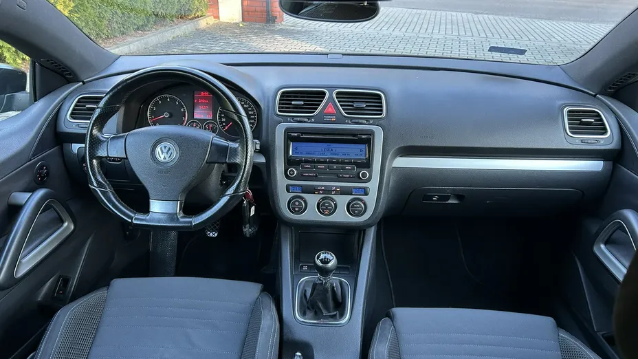 VOLKSWAGEN Scirocco -
