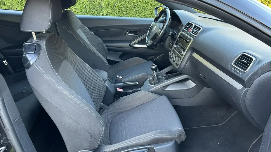 VOLKSWAGEN Scirocco -