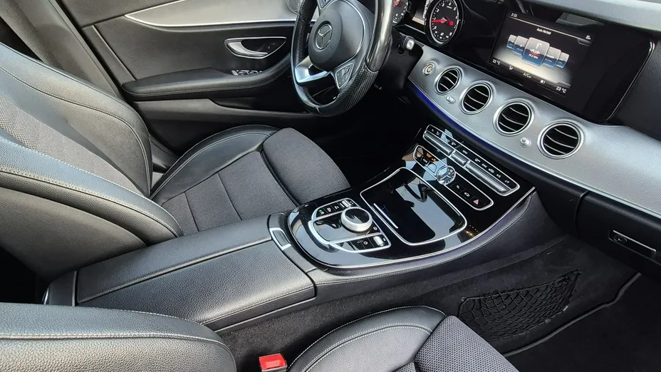 MERCEDES-BENZ E Klasa -