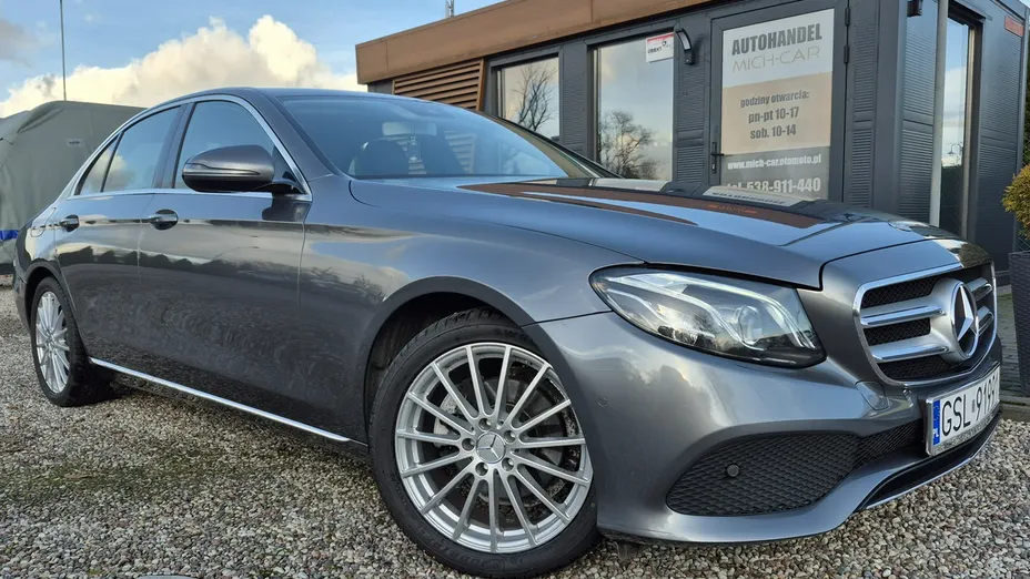 MERCEDES-BENZ E Klasa -