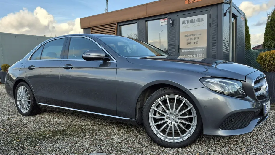 MERCEDES-BENZ E Klasa -