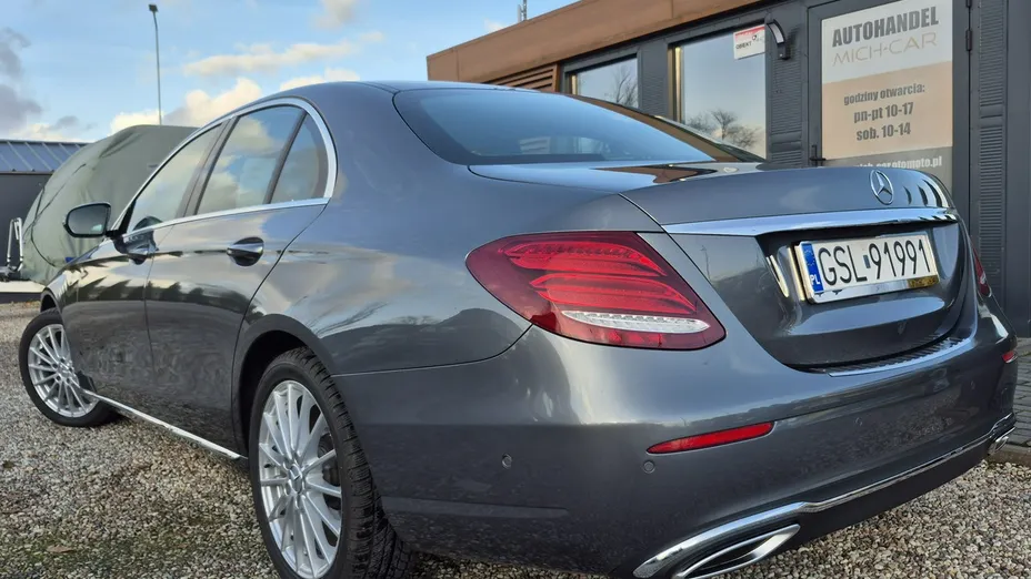 MERCEDES-BENZ E Klasa -