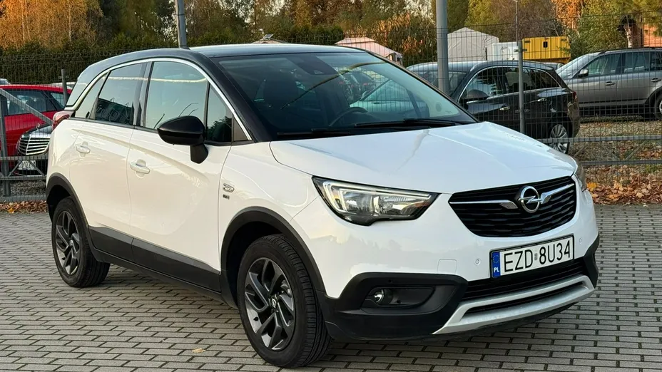 OPEL Crossland X -