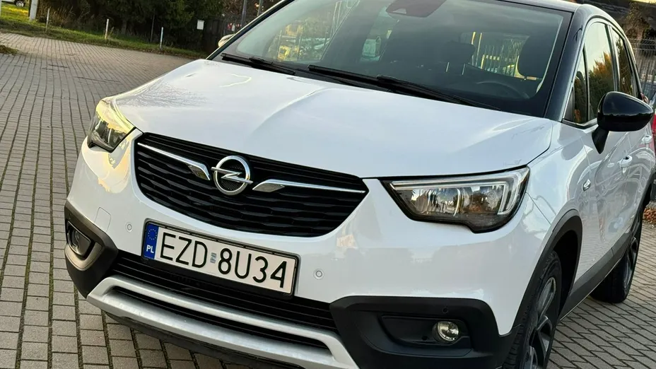 OPEL Crossland X -
