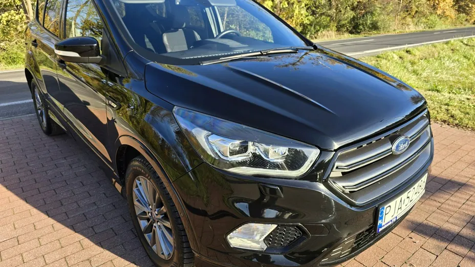 FORD Kuga -
