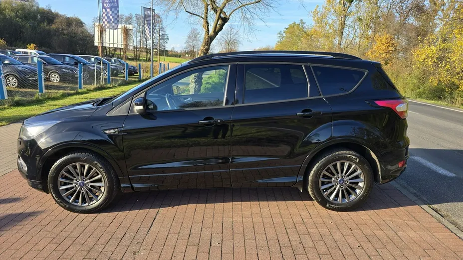FORD Kuga -