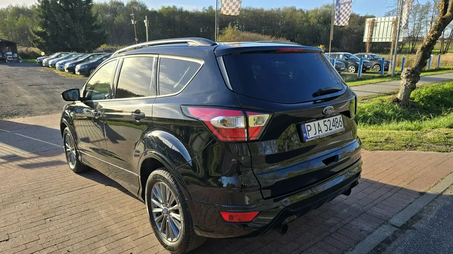 FORD Kuga -
