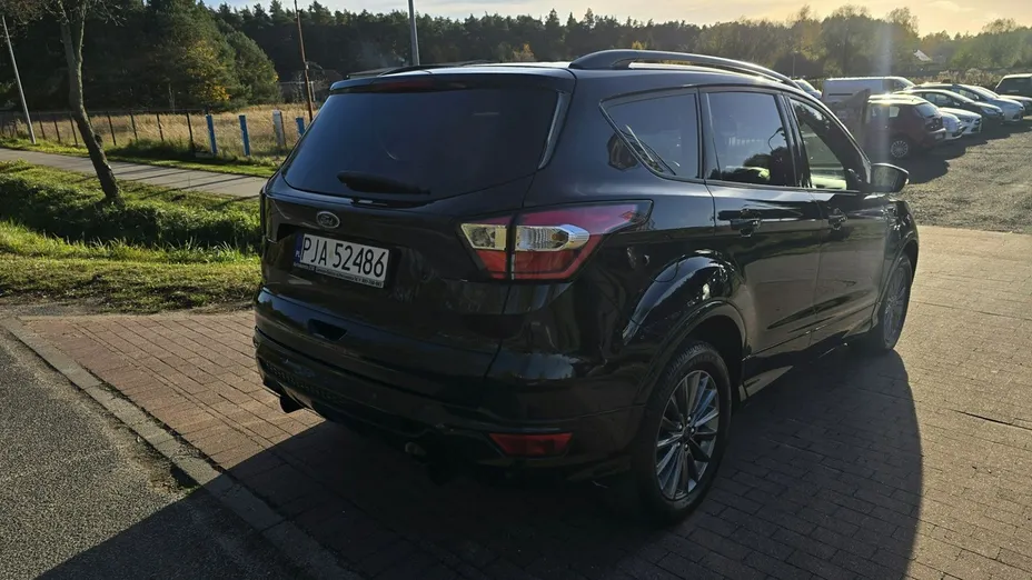 FORD Kuga -