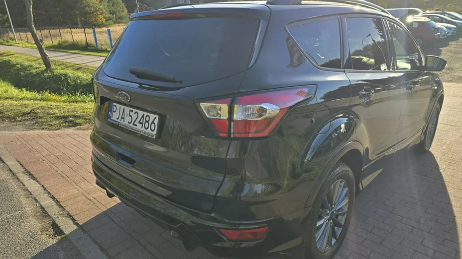 FORD Kuga -