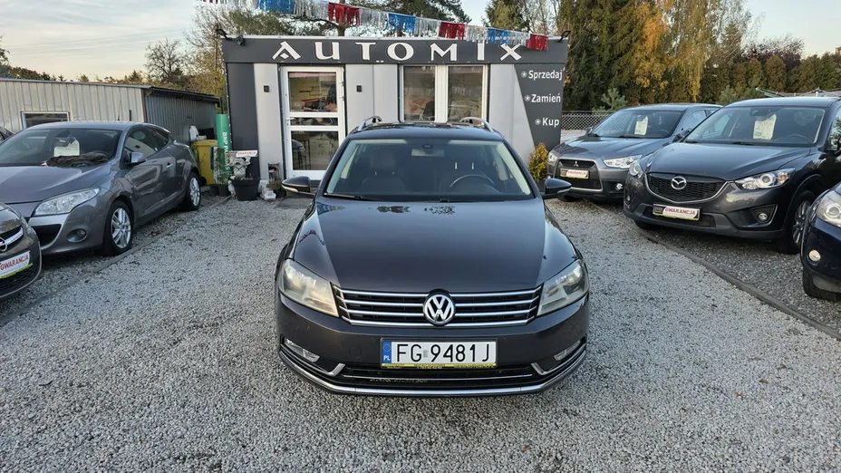 VOLKSWAGEN Passat -