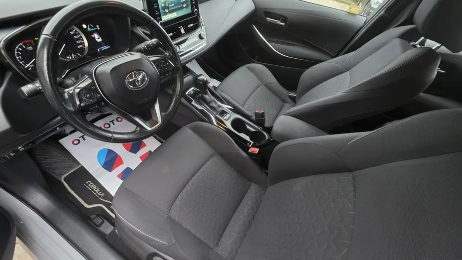 TOYOTA Corolla -