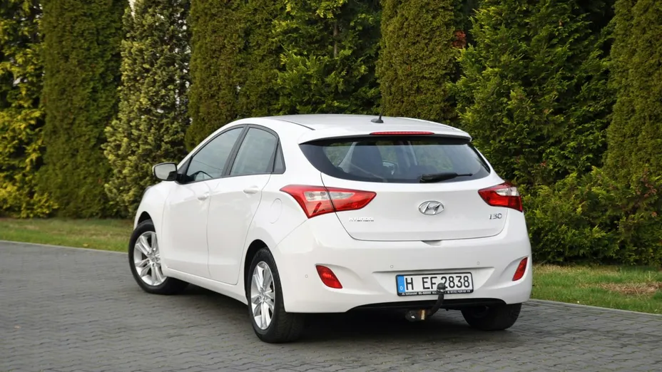 HYUNDAI i30 -