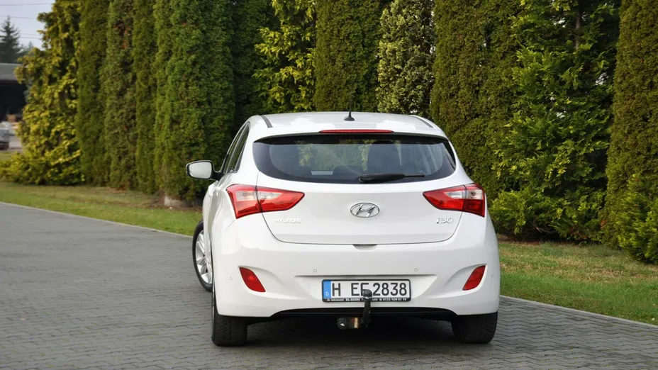 HYUNDAI i30 -