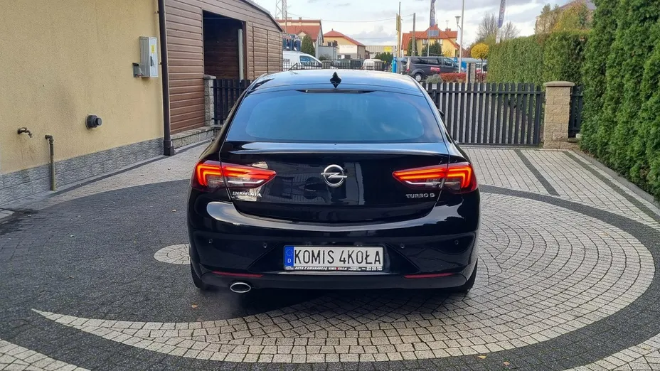 OPEL Insignia -
