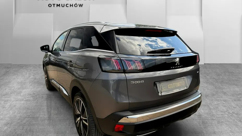 PEUGEOT 3008 -
