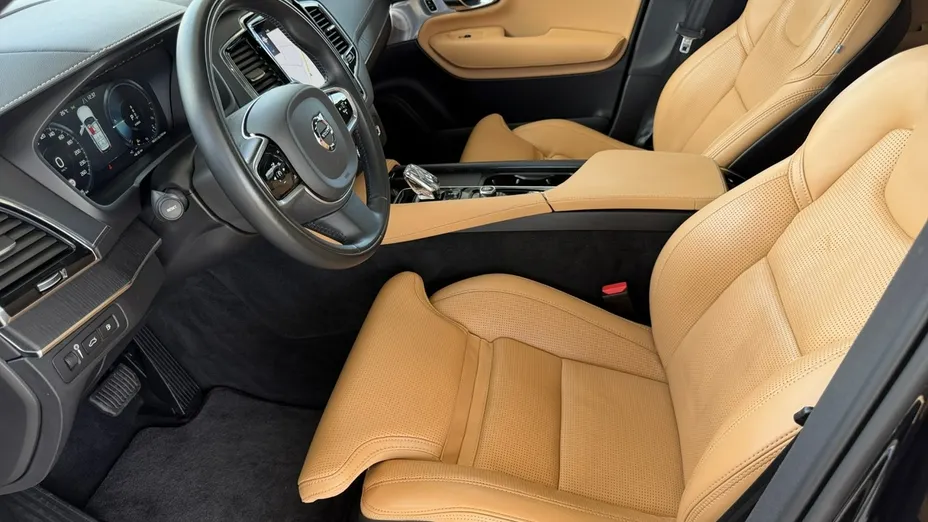 VOLVO XC90 -