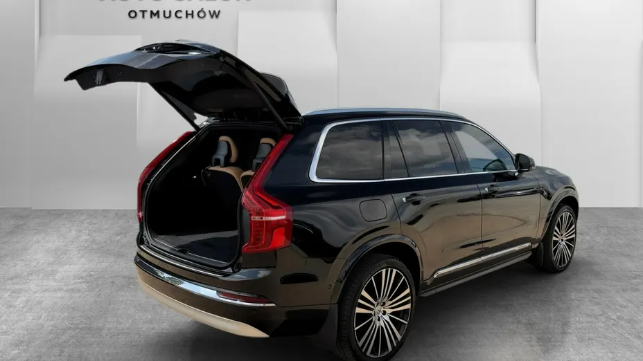 VOLVO XC90 -