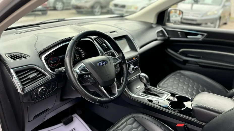 FORD Edge -