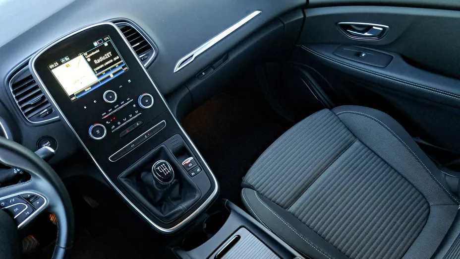 RENAULT Grand Scenic -