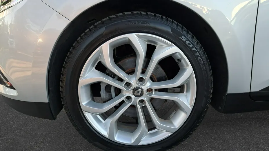 RENAULT Grand Scenic -