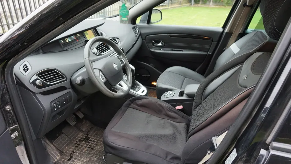 RENAULT Grand Scenic -
