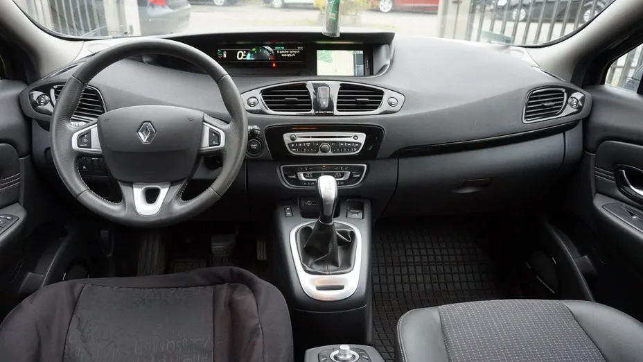 RENAULT Grand Scenic -
