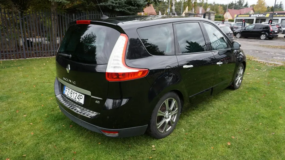 RENAULT Grand Scenic -