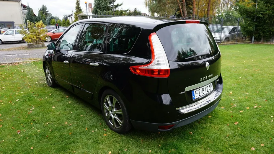 RENAULT Grand Scenic -