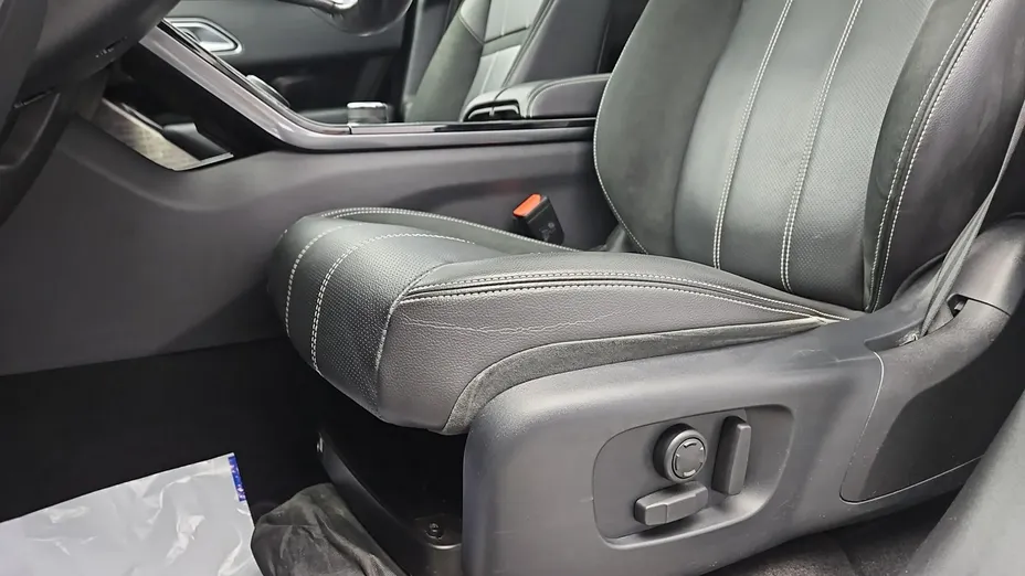 LAND ROVER Range Rover Velar -